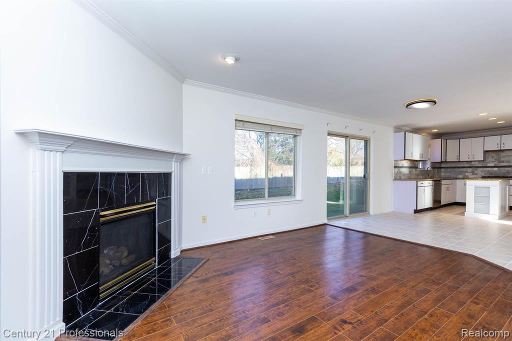 6173 ELARZ Drive, Troy, MI 48085 — Photo 17