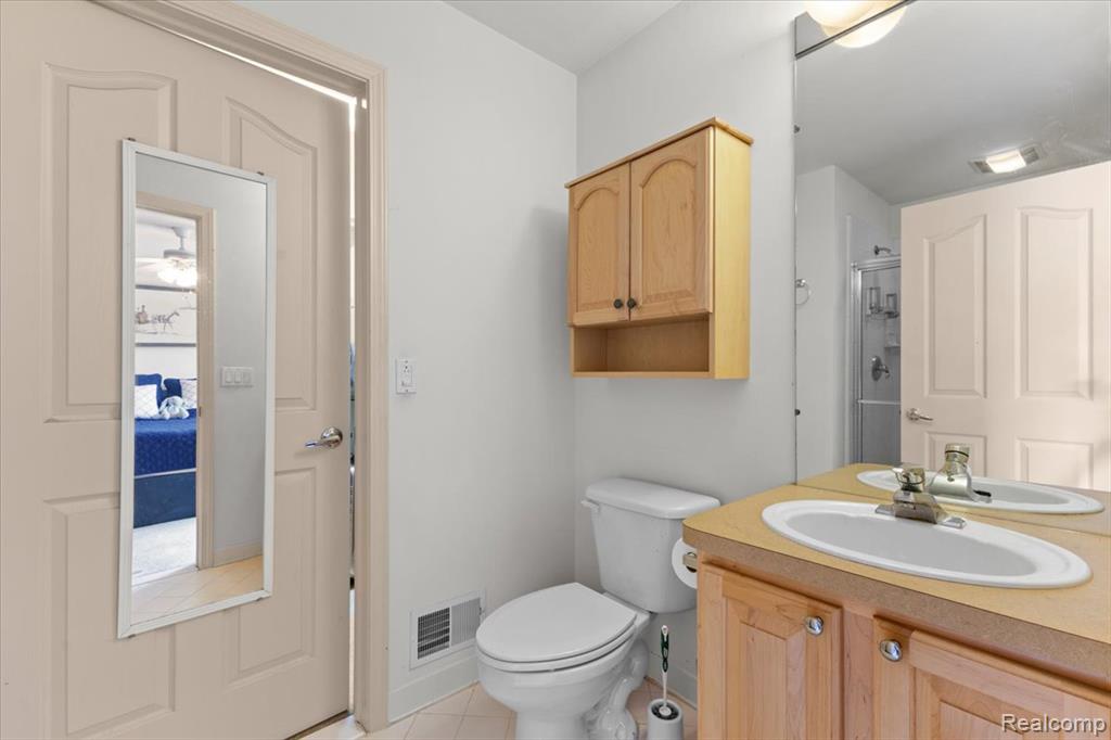 7555 Windgate Circle, West Bloomfield, MI 48323 — Photo 52