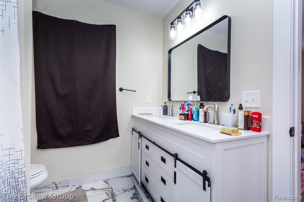 538 S Elm Street, Lapeer, MI 48446 — Photo 20