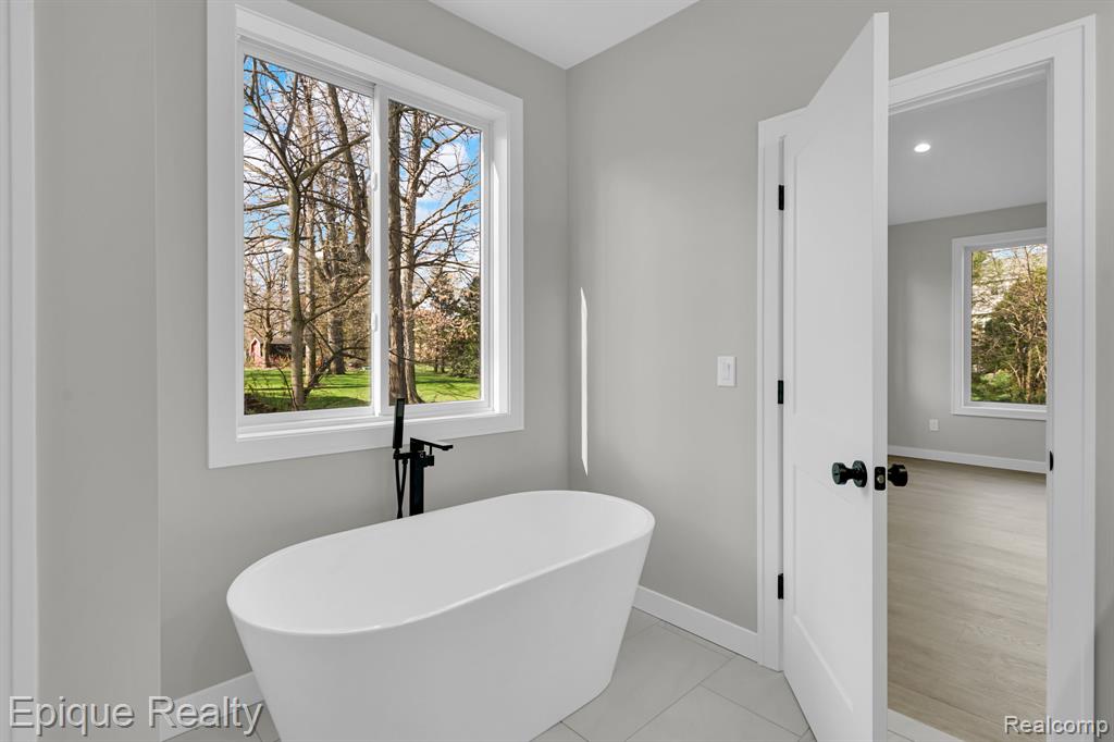 2432 Holland Street, Lake Orion, MI — Photo 15