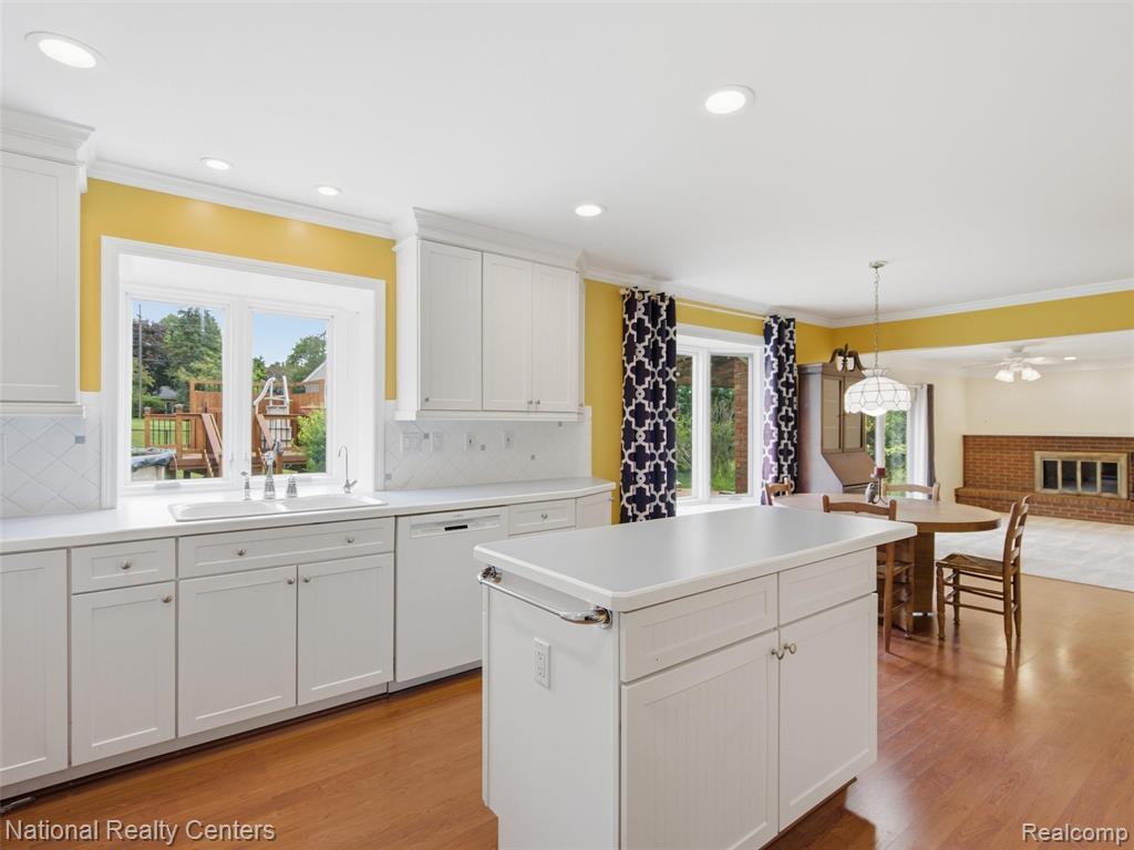 6858 Wellesley Terrace, Clarkston, MI — Photo 24