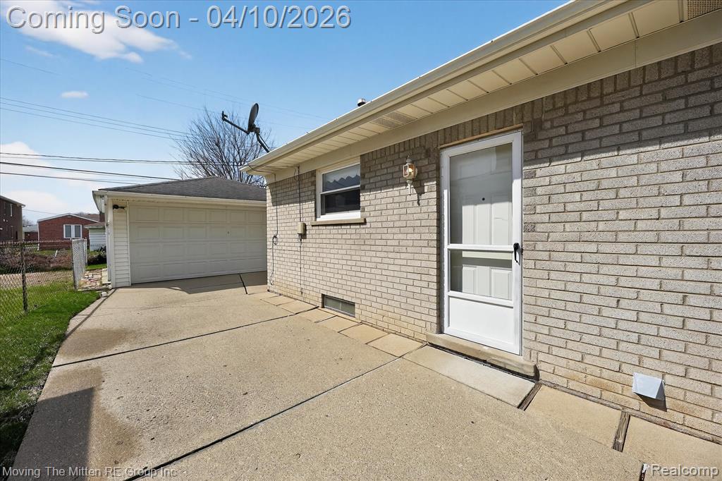 6623 N Silvery Lane, Dearborn Heights, MI 48127 — Photo 43