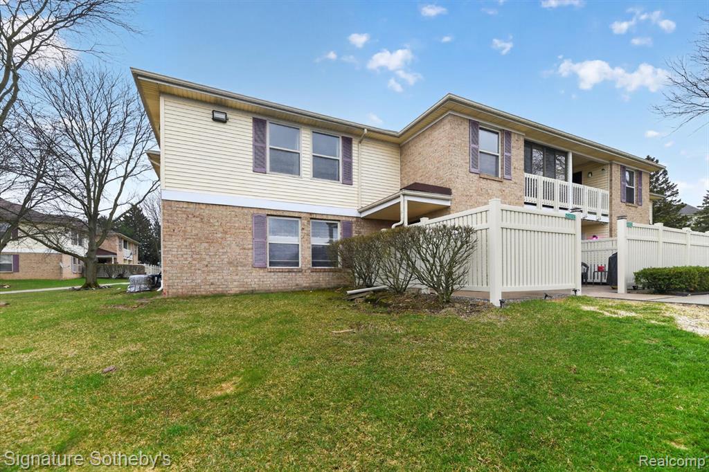 61031 Greenwood Drive, South Lyon, MI 48178 — Photo 28