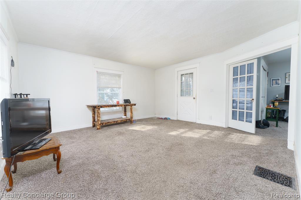 223 S Summit Street, Webberville, MI 48892 — Photo 11