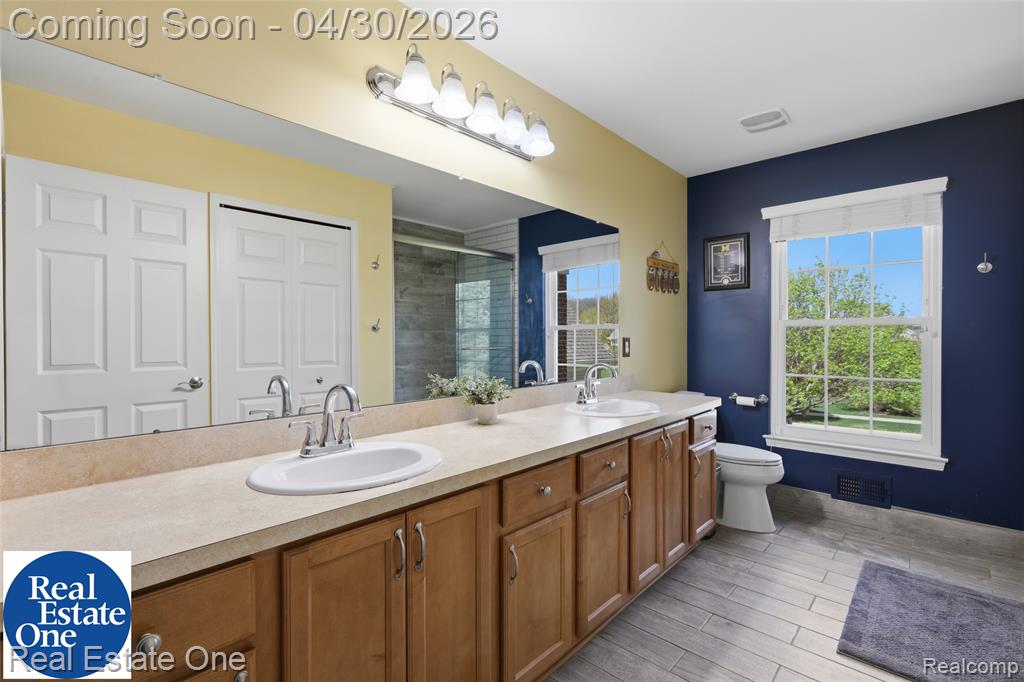 143 Blackberry Drive, White Lake, MI — Photo 37