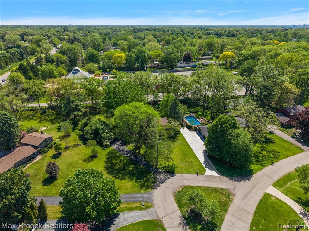 6609 E Knollwood Circle, West Bloomfield, MI — Photo 22