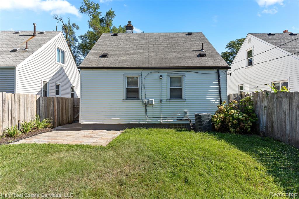615 Garfield Avenue, Lincoln Park, MI 48146 — Photo 25