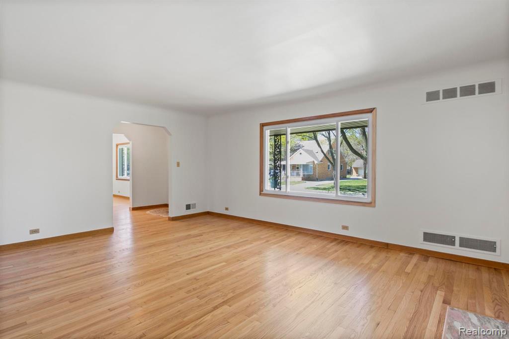 7110 NORMILE Street, Dearborn, MI 48126 — Photo 13