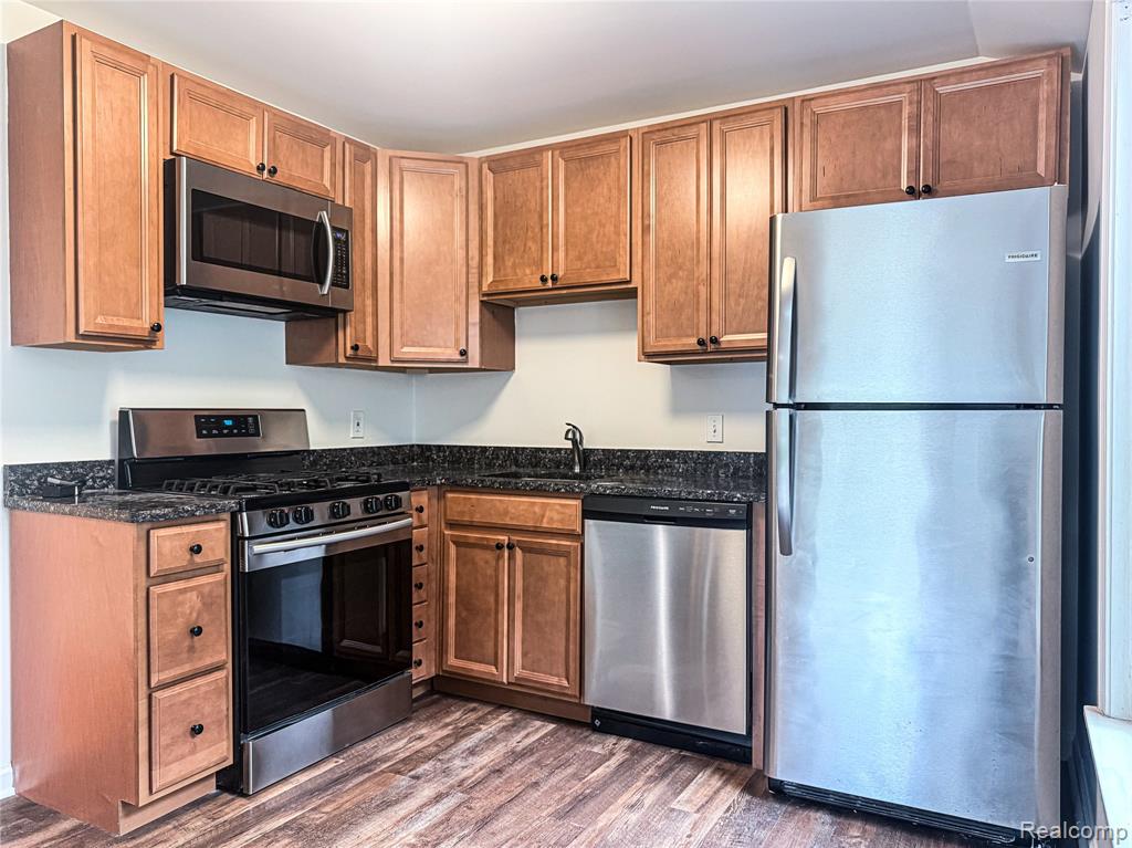 15708 Birwood Avenue, Beverly Hills, MI 48025 — Photo 2