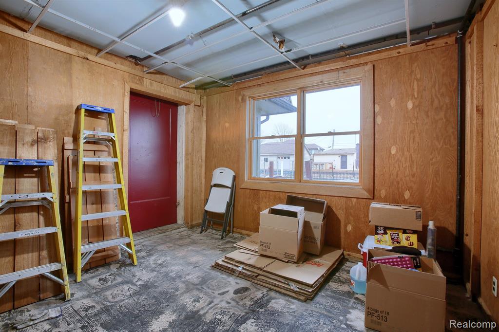 46070 EDGEWATER Drive, Chesterfield, MI, 48047