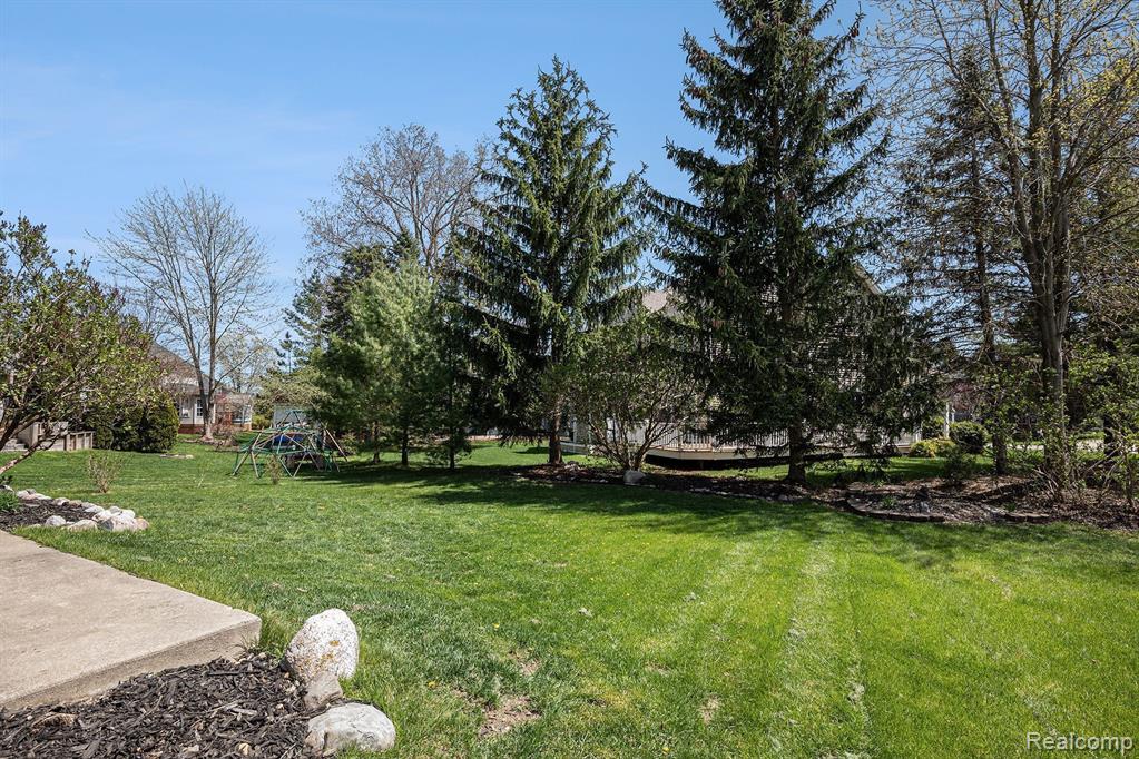 778 WOODLEIGH Way, Oxford, MI 48371 — Photo 32