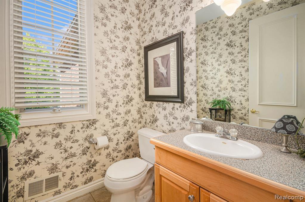 4831 Goodison Place Drive, Rochester, MI 48306 — Photo 20