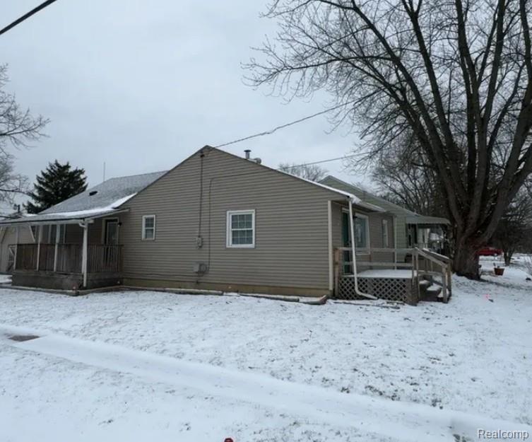 2099 Brady Avenue, Burton, MI 48529 — Photo 2