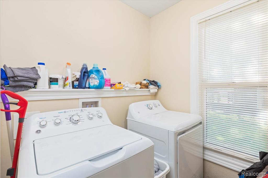 607 W Henry Street, Charlotte, MI 48813 — Photo 18