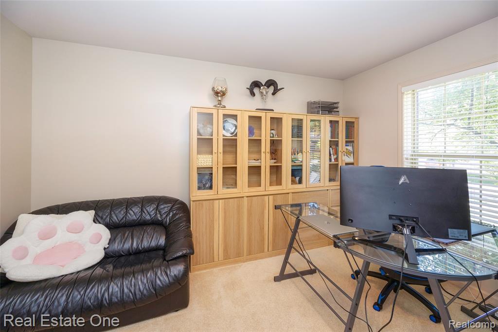 3481 Castlewood Court, Wixom, MI — Photo 19