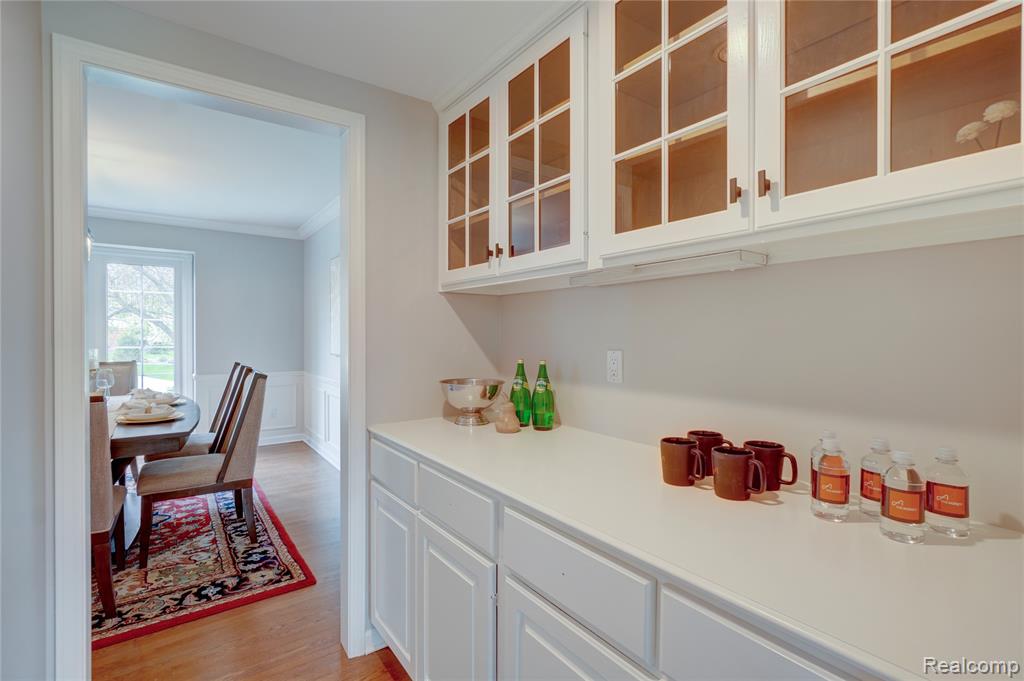 3066 Woodcreek Way, Bloomfield Hills, MI 48304 — Photo 8