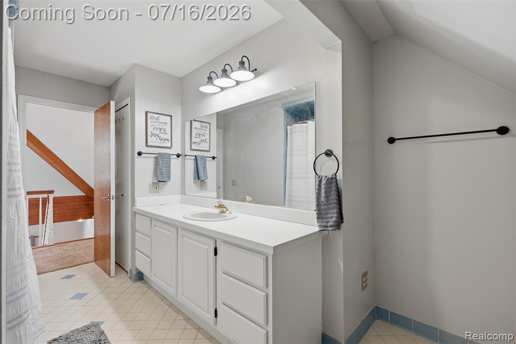 9201 Mabley Hill Road, Fenton, MI 48430 — Photo 32
