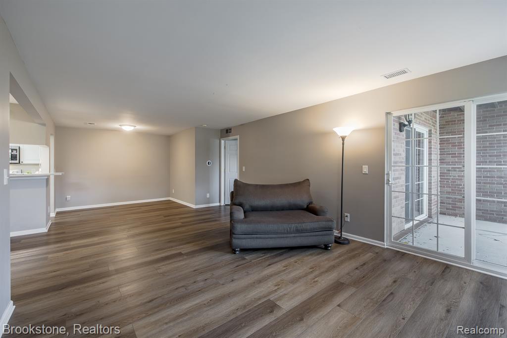 5292 Brookemonte Circle, Rochester, MI 48306 — Photo 10