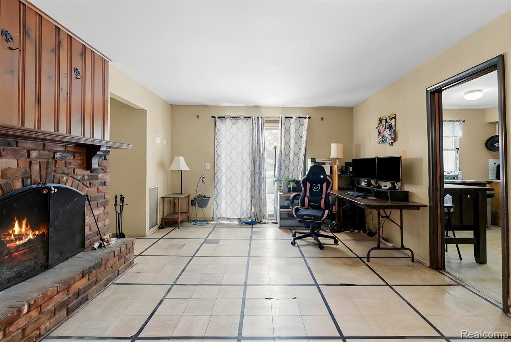 5189 Otsego Street, Burton, MI 48509 — Photo 11