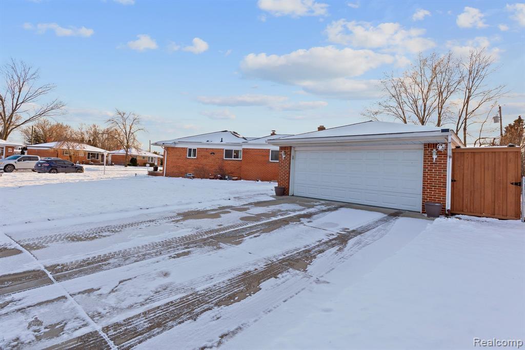 4993 ENGLEMAN Avenue, Warren, MI 48091 — Photo 35