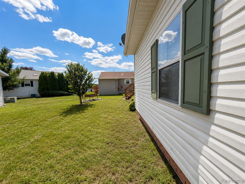 551 Twin Lakes Drive, MI — Photo 35