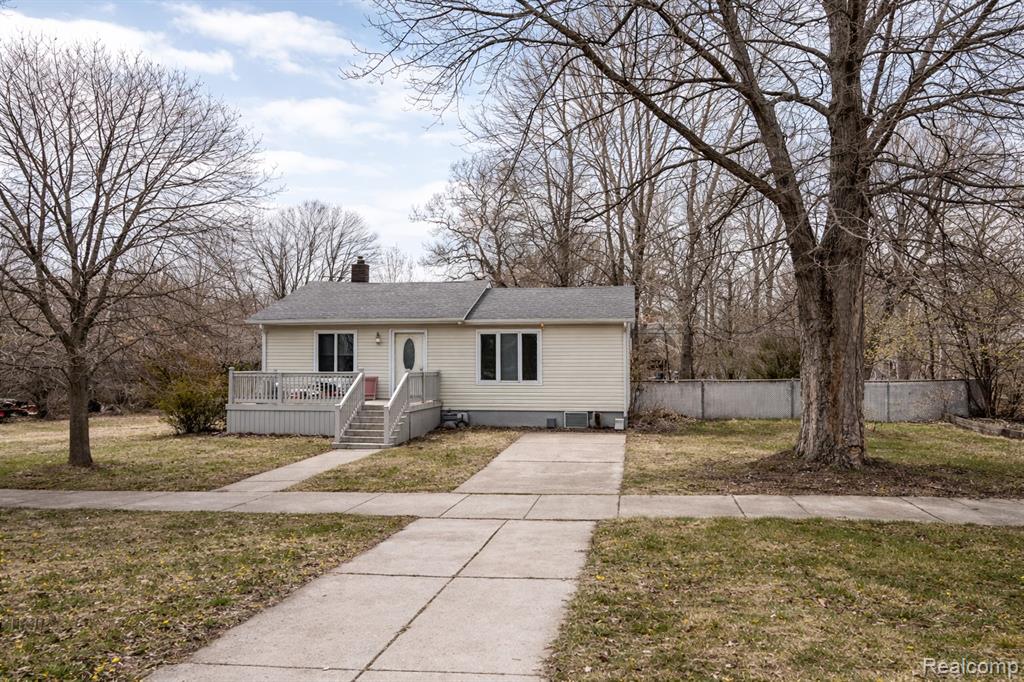 1260 Marion Avenue, Lincoln Park, MI 48146 — front exterior