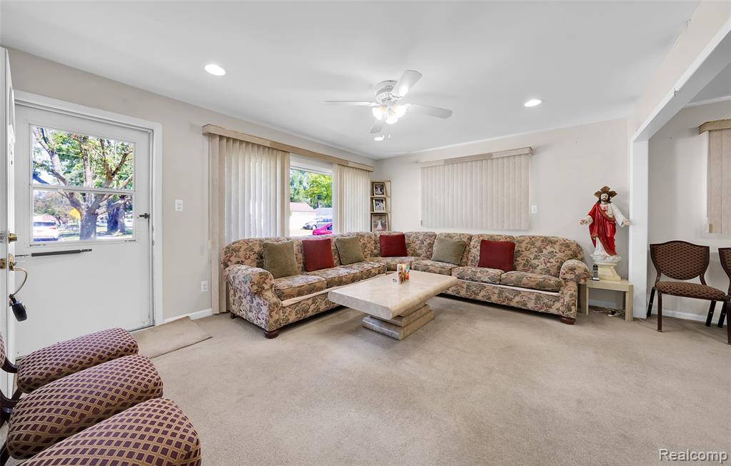 13341 Albany Street, Oak Park, MI 48237 — Photo 7