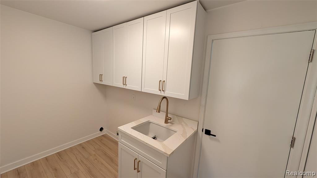 2014 Waldons Court S, West Bloomfield, MI — Photo 10
