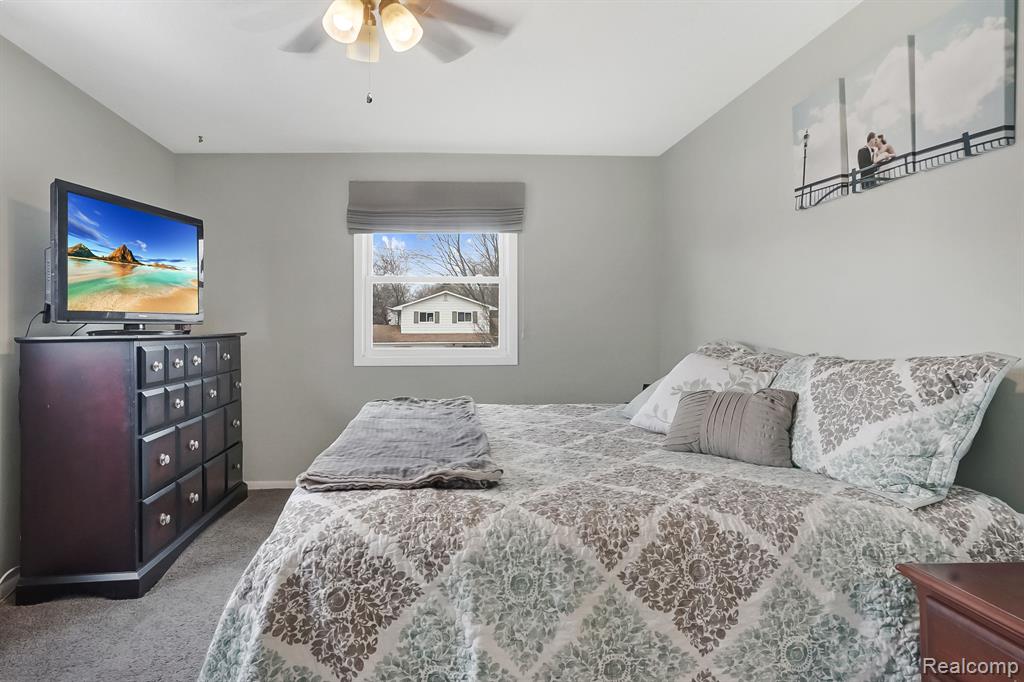 5065 Hyde Park Drive, Swartz Creek, MI 48473 — Photo 19