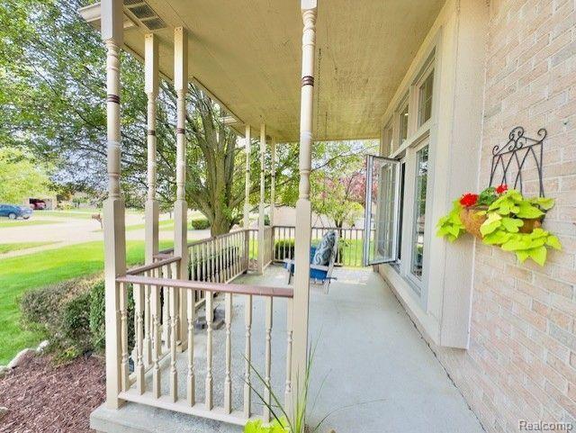 52611 FOREST HILL Drive, Chesterfield, MI 48047 — Photo 11