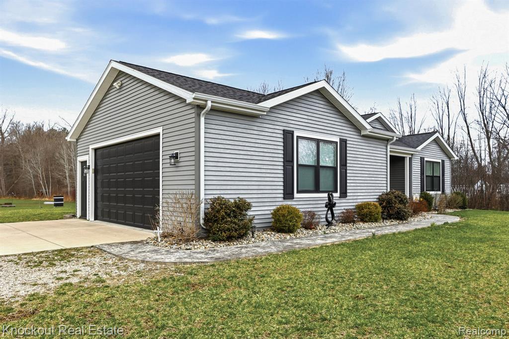 10413 Elms Road, Montrose, MI 48457 — Photo 4