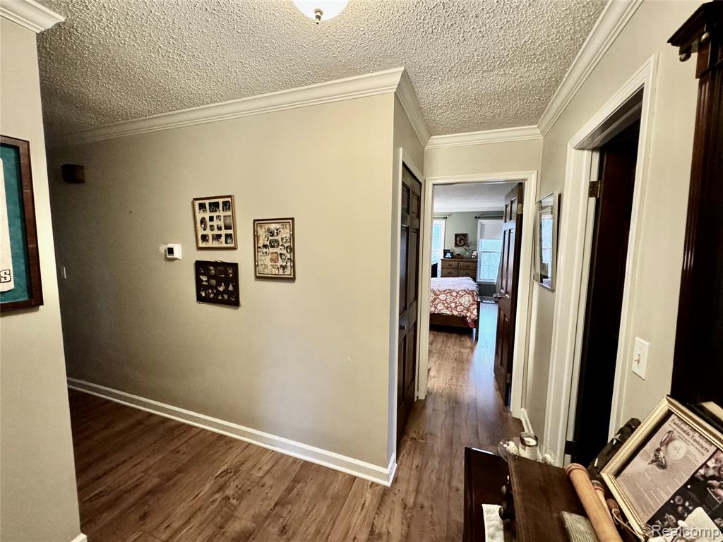12189 DENTONVIEW Drive, Fenton, MI 48430 — Photo 9