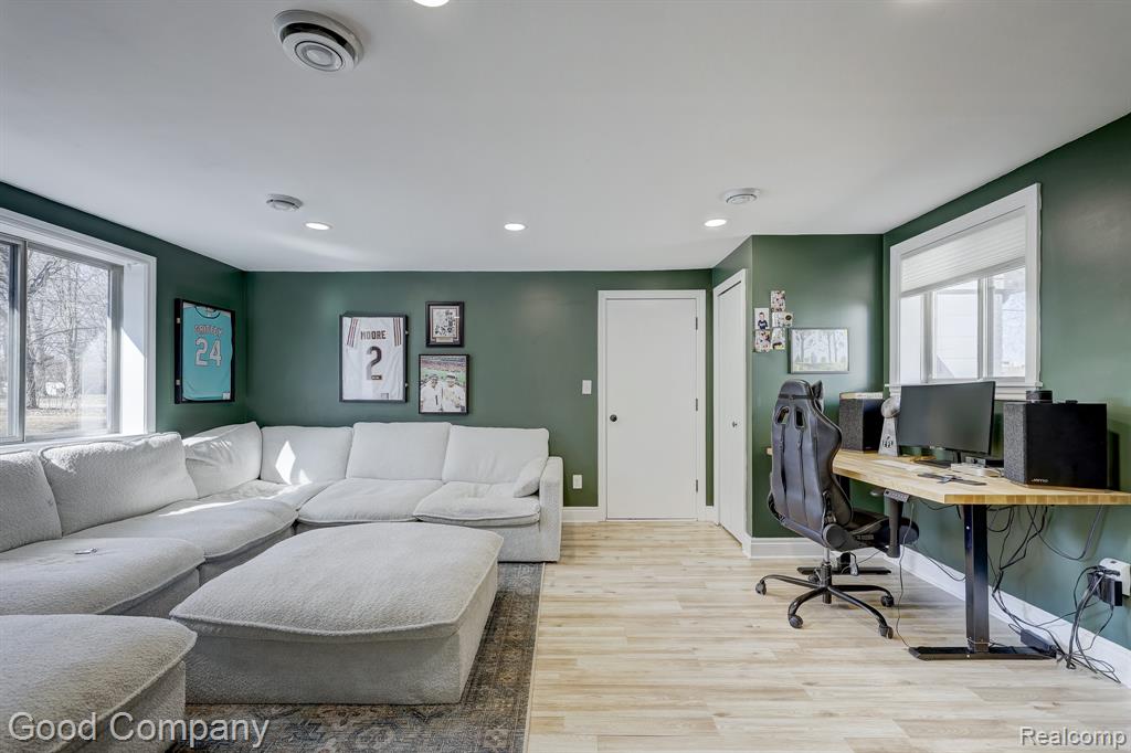 4896 Chicago Road, Warren, MI 48092 — Photo 38