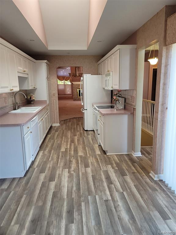 48659 Sundance Court, 159, Utica, MI 48315 — Photo 2