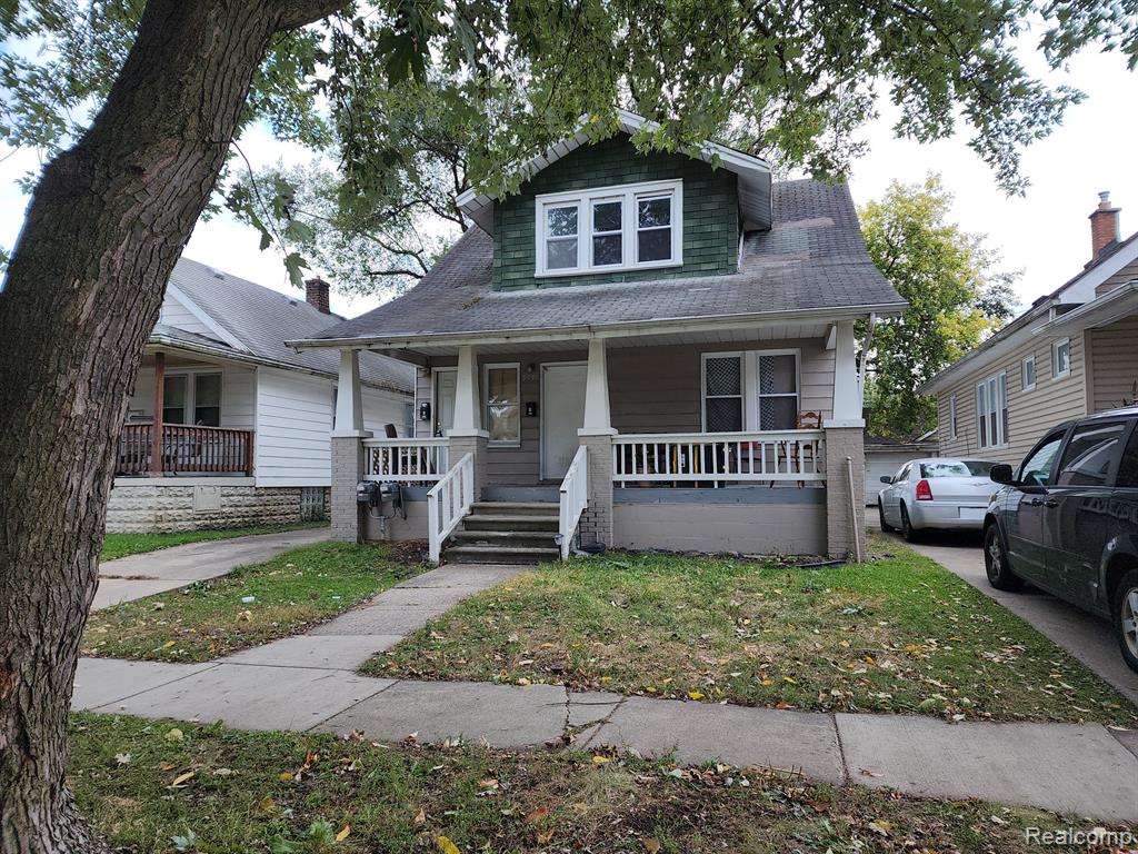 7542 ORCHARD Avenue, Warren, MI 48091 — front exterior