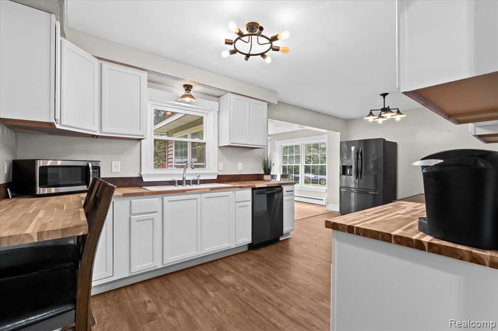 57934 Travis Road, New Hudson, MI 48165 — Photo 9