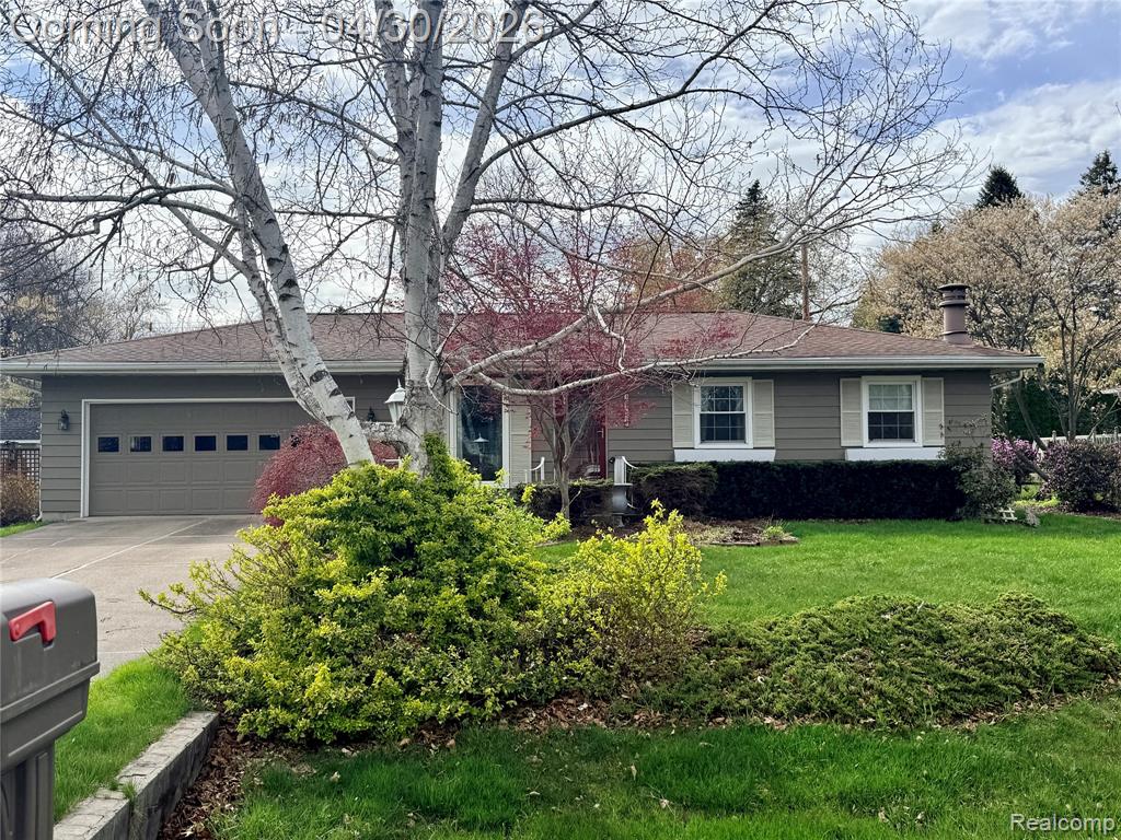 2571 Herber Drive, Port Huron, MI 48060 — front exterior