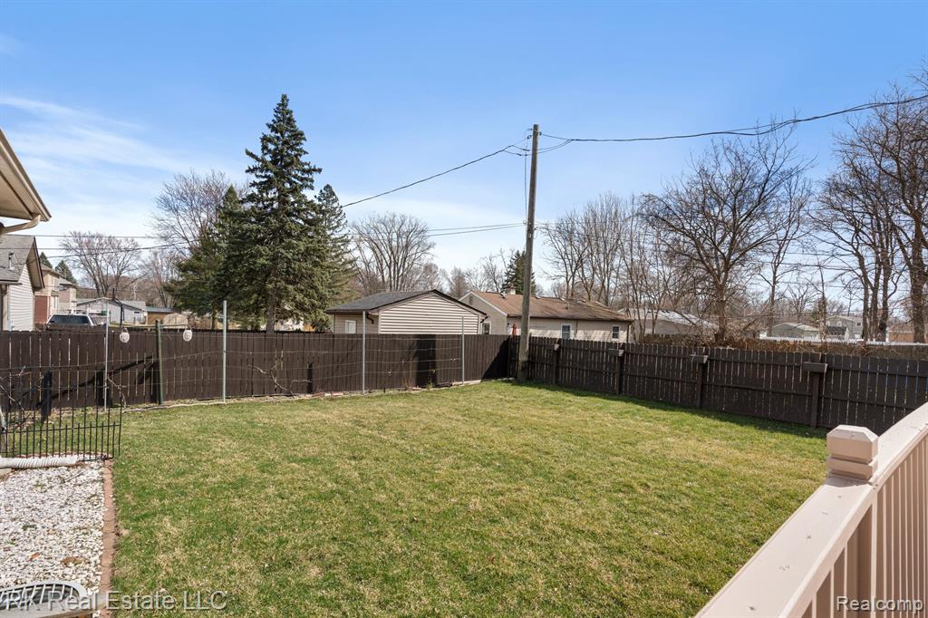 8948 RHODE Drive, Shelby Twp, MI 48317 — Photo 58