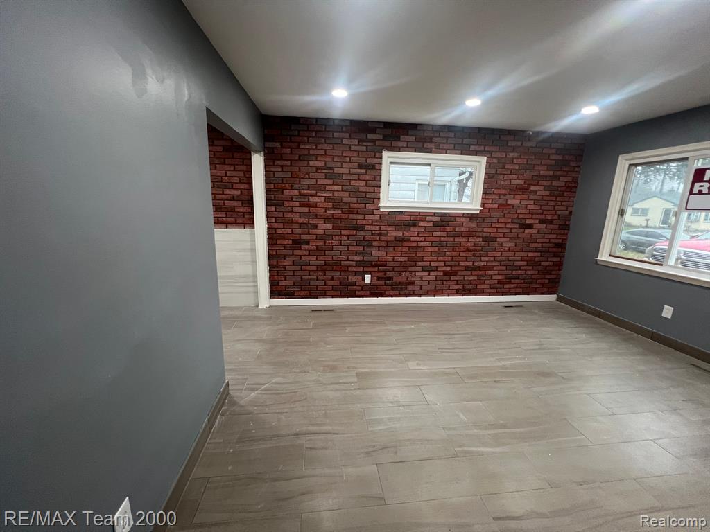 6365 HELEN Street, Garden City, MI — Photo 9