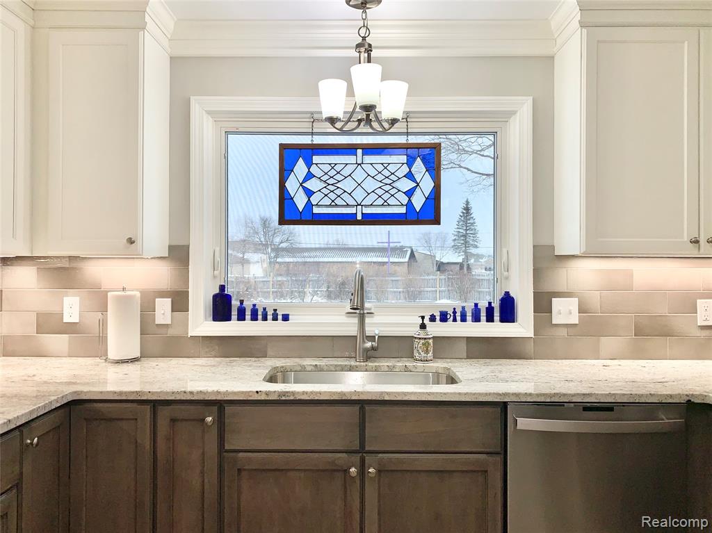 5113 Candlewood Drive, Grand Blanc, MI 48439 — Photo 16