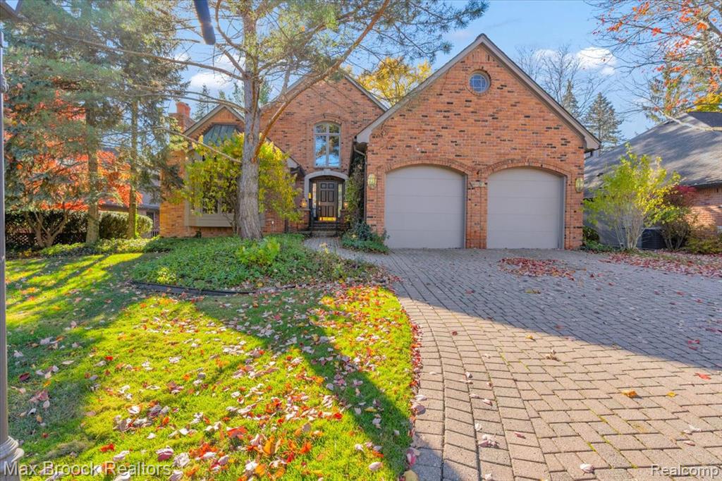 5554 Pine Brooke Court, Bloomfield Hills, MI 48304 — Photo 3