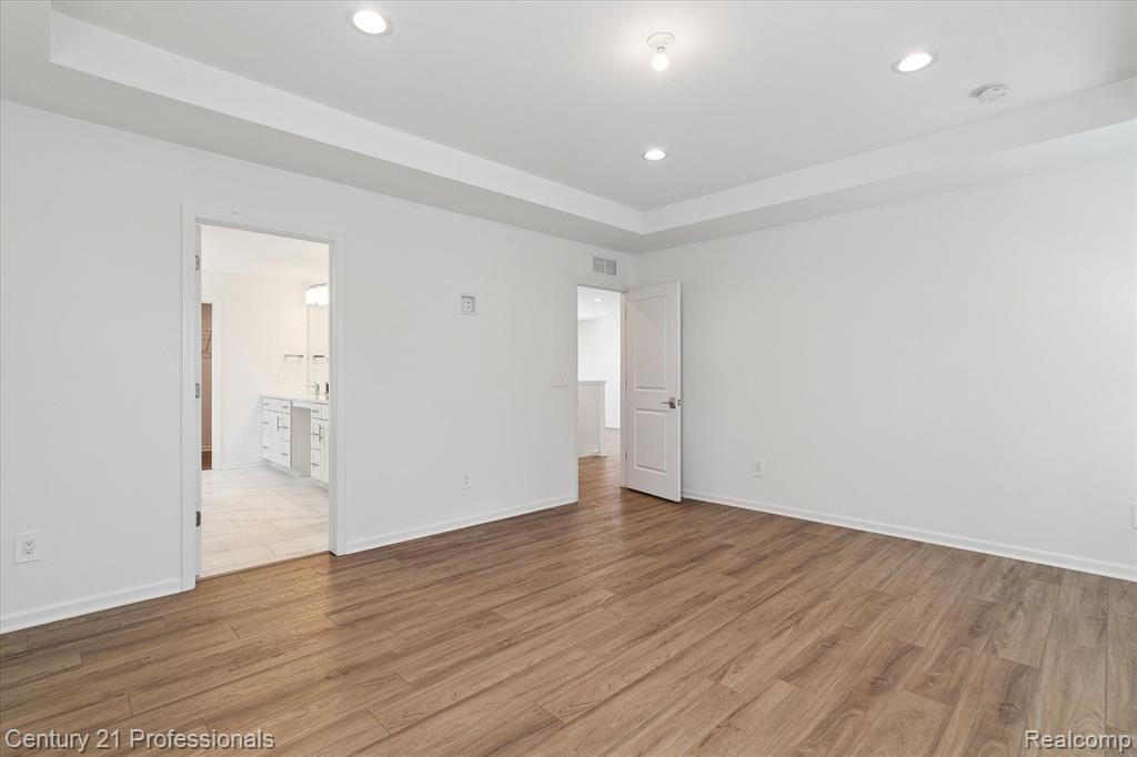 2843 DILLON Drive, Ann Arbor, MI 48105 — Photo 29