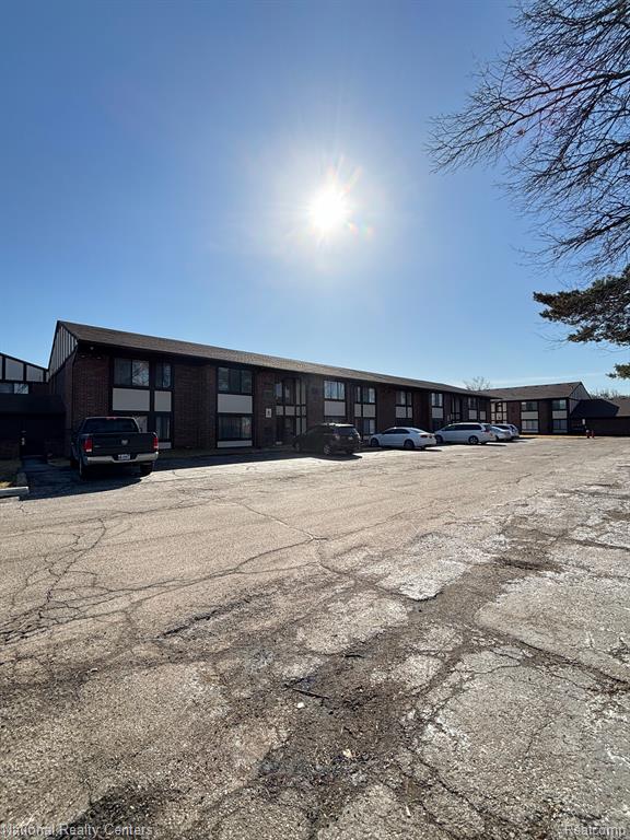 4961 E 10 MILE Road, 8, Warren, MI 48091 — Photo 17