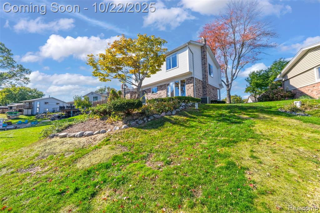 3996 Araby Court, Highland, MI 48356 — Photo 14
