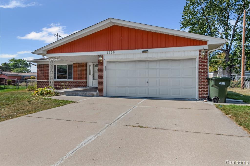 4900 Kadena Court, Sterling Heights, MI 48310 — Photo 4