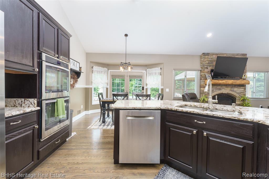 6952 Sharpe Road, Fowlerville, MI 48836 — Photo 23