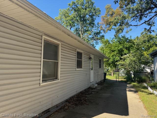 6145 N Dowling Street, Westland, MI — Photo 12