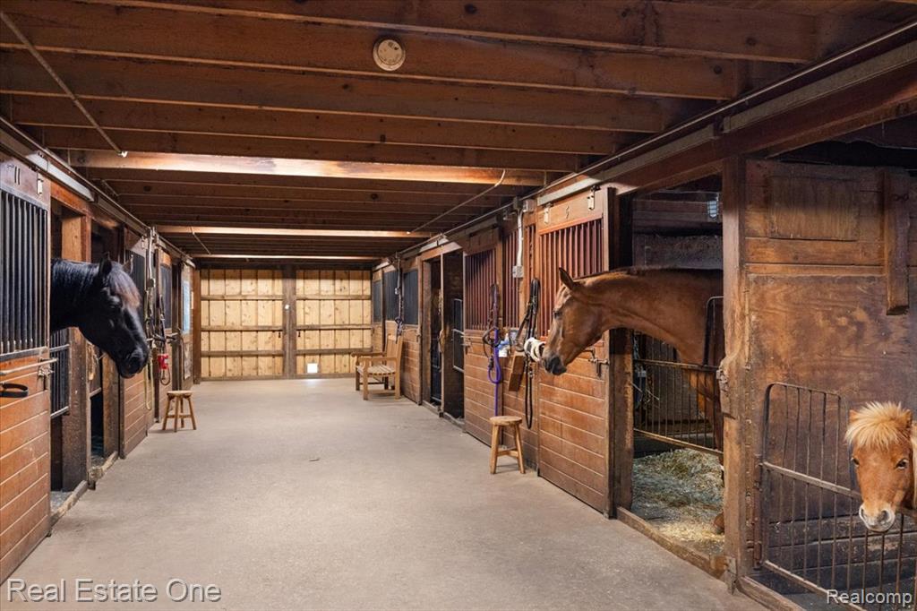 1050 Oxbow Lake Road, White Lake, MI — Photo 46
