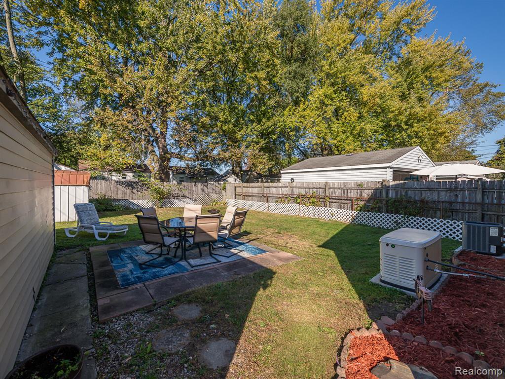 6676 Syracuse Street, Taylor, MI 48180 — Photo 22
