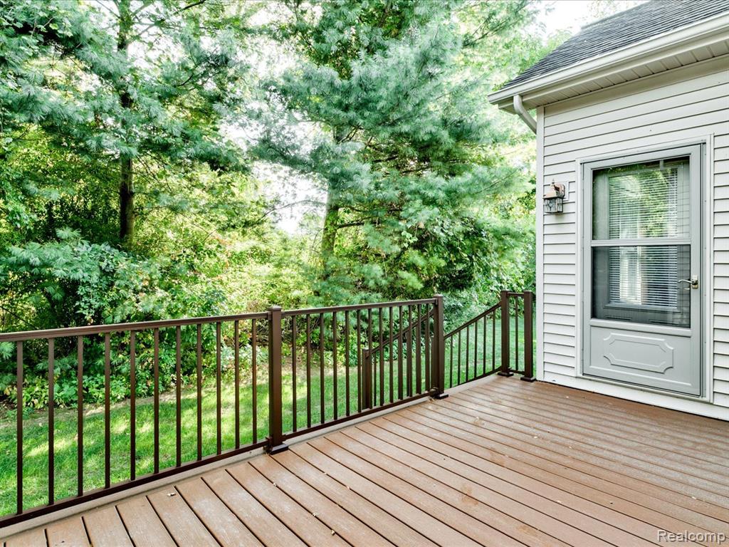 3084 Aberdeen Court, Port Huron, MI 48060 — Photo 4